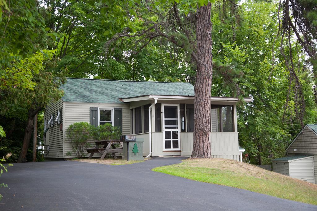 Shore Meadows Lodge Llc Lake George Eksteriør billede
