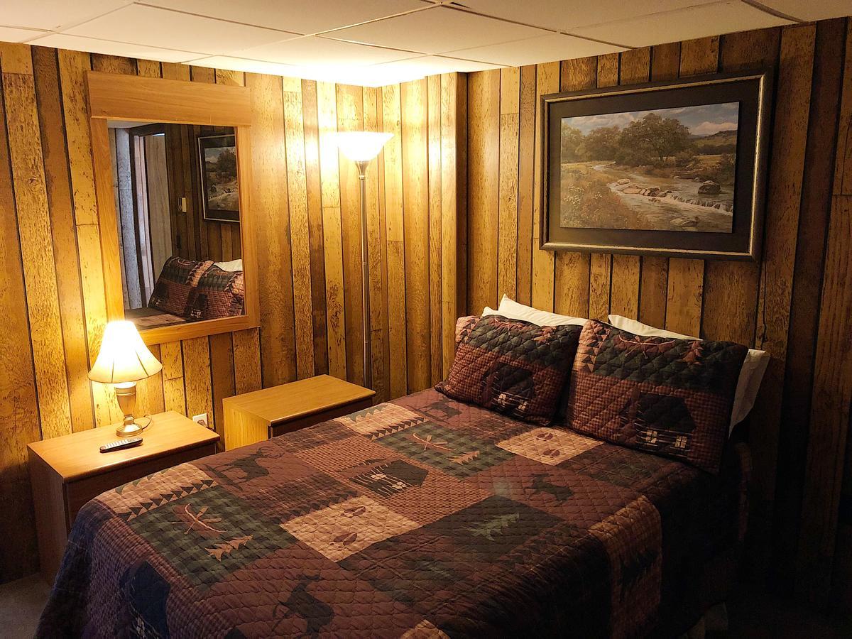 Shore Meadows Lodge Llc Lake George Eksteriør billede