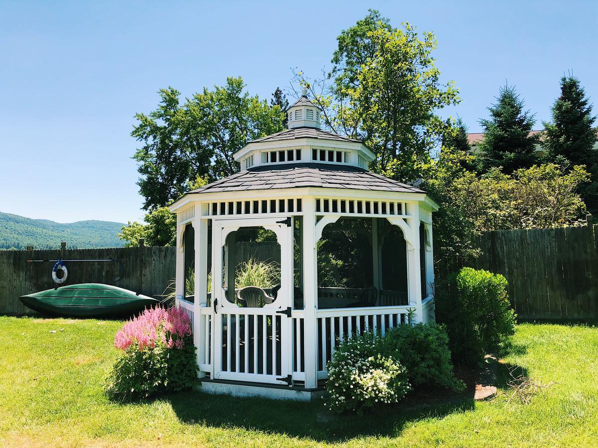 Shore Meadows Lodge Llc Lake George Eksteriør billede