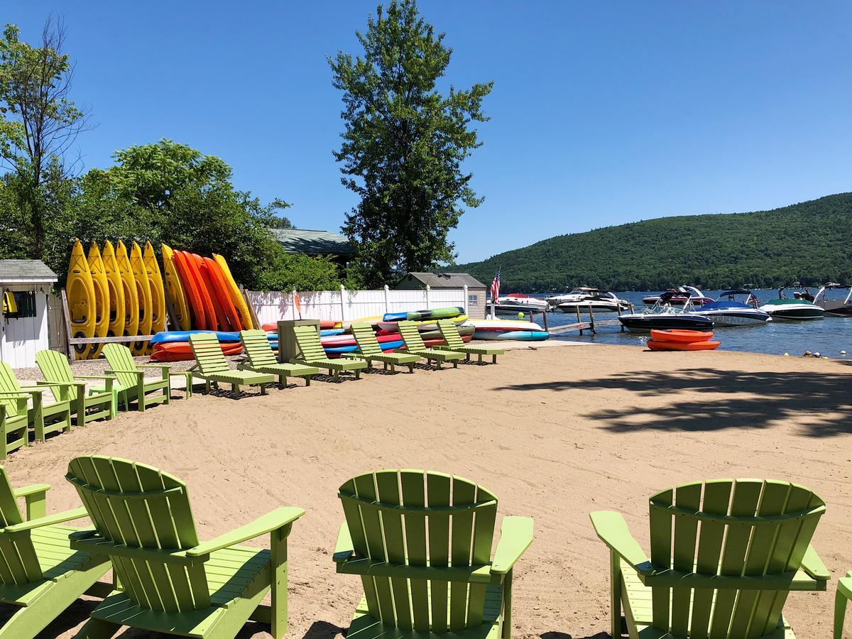 Shore Meadows Lodge Llc Lake George Eksteriør billede
